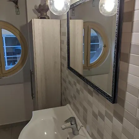 Cristian Near Old Town شقة *